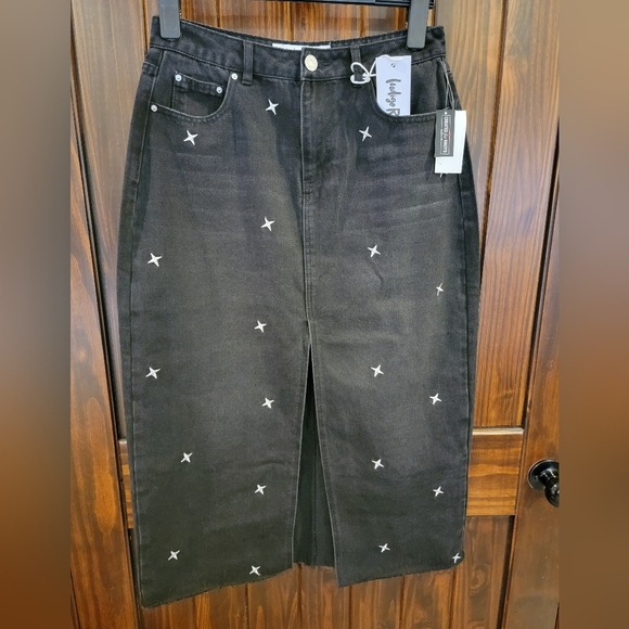 Indigo Rein Black Jean Skirt. Star Embellished - Picture 4 of 13